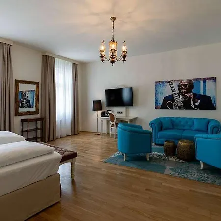 Amedia Plaza Wels, Trademark Hotel Wels