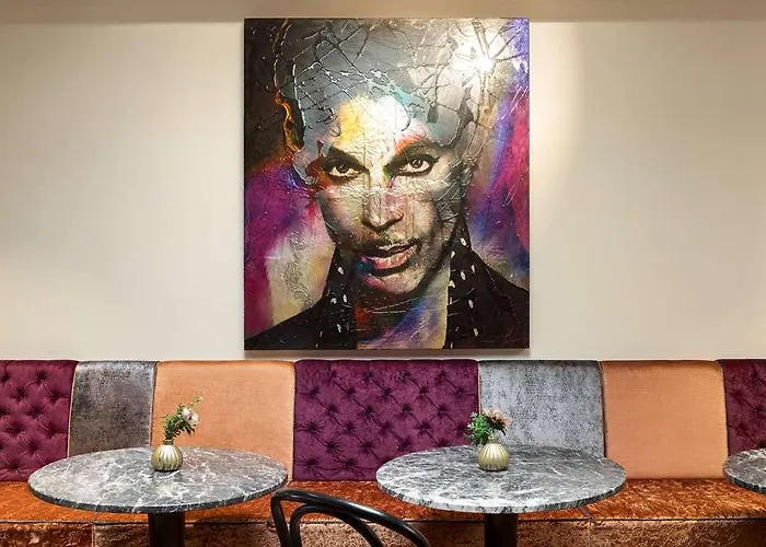 Amedia Plaza Wels. Trademark * Wels