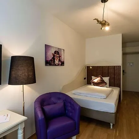 Hotel Amedia Plaza Wels, Trademark